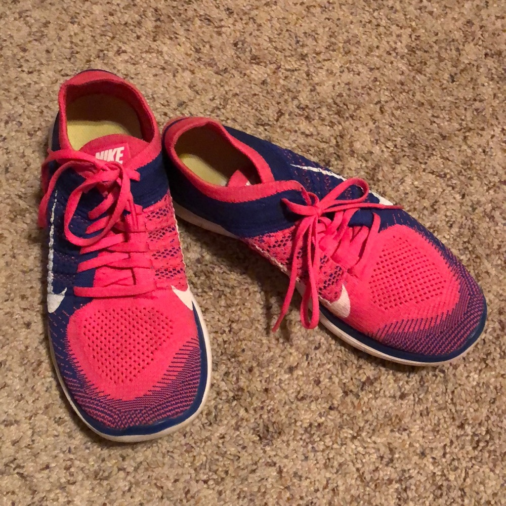 Nike Free 4.0 running shoes